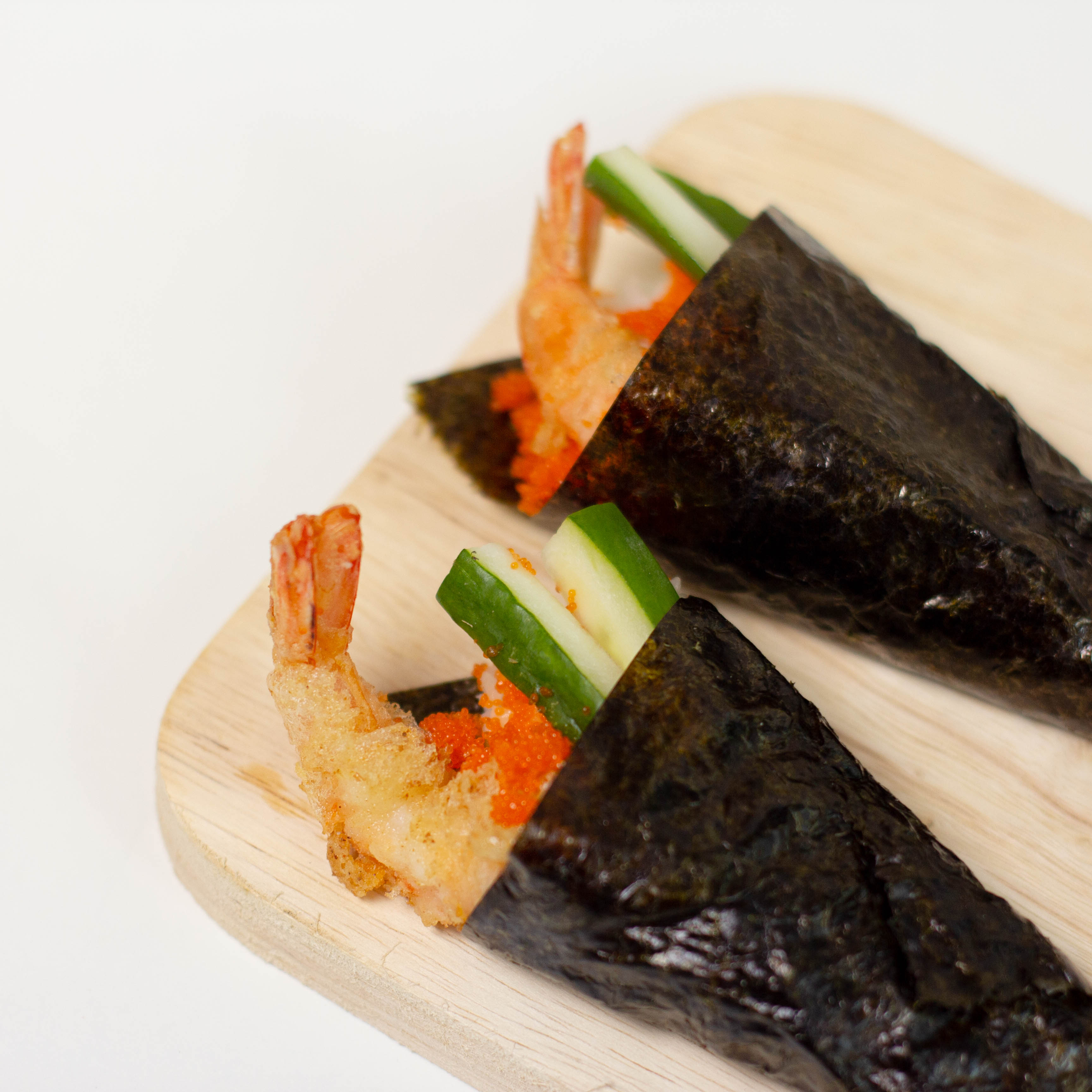 Ebi Tempura Temaki ข้าวปั้นทรงกรวยไส้กุ้งเทมปุระ